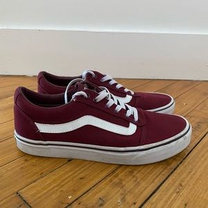 Vans old skool lace up sneaker burgundy W9.5